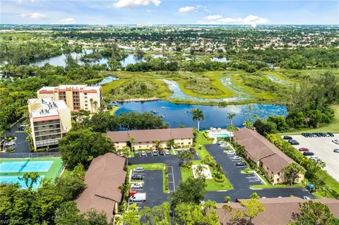 7115 Lakeridge Ct # 215, Fort Myers, FL 33907