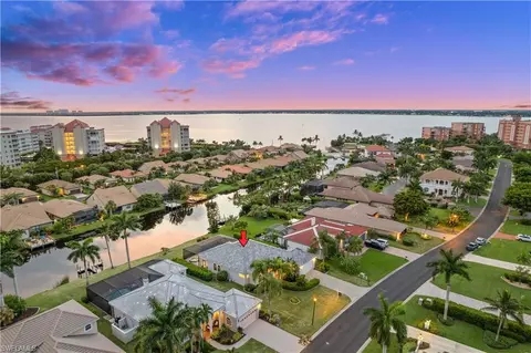 14930 Laguna Dr, Fort Myers, FL 33908