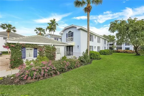 7108 Barrington Cir #2-102, Naples, FL 34108
