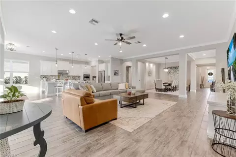 3684 Pilot Cir, Naples, FL 34120 photo 5