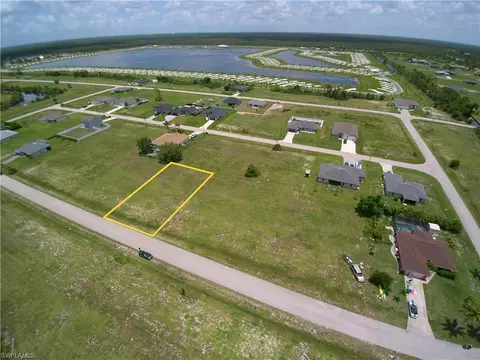 4025 NW 37th Ave, Cape Coral, FL 33993