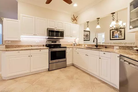 2100 Crestview Way, Naples, FL 34119 photo 17