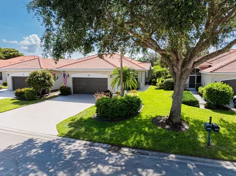 2100 Crestview Way, Naples, FL 34119