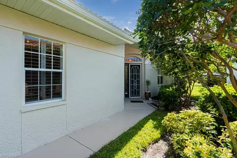 2100 Crestview Way, Naples, FL 34119 photo 3