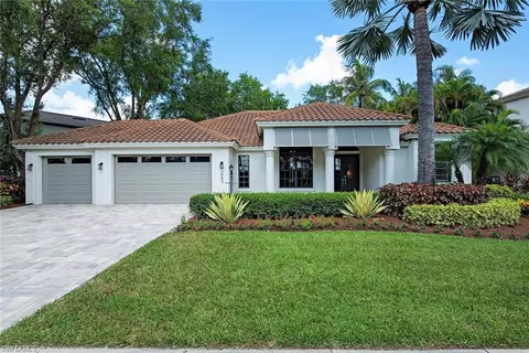 2083 Mission Dr, Naples, FL 34109