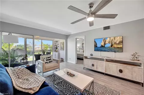 668 Broad Ave S #J668, Naples, FL 34102