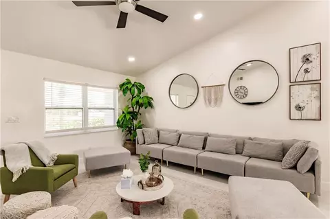 96 Wickliffe Dr, Naples, FL 34110 photo 8