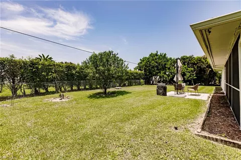 96 Wickliffe Dr, Naples, FL 34110 photo 38