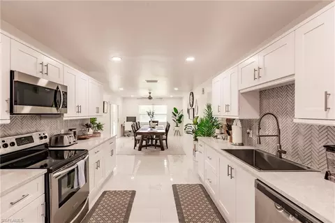 96 Wickliffe Dr, Naples, FL 34110 photo 15