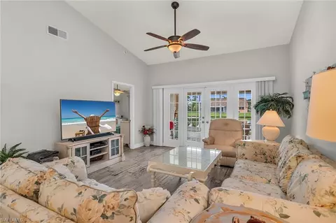 105 Tanglewood Ct, Naples, FL 34113 photo 8