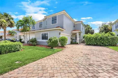 15462 Summit Place Cir #123, Naples, FL 34119