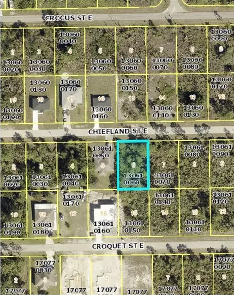 1140 Chiefland St E, Lehigh Acres, FL 33974
