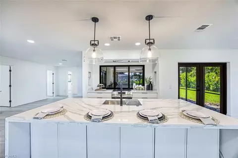 900 Roseate Dr, Naples, FL 34104 photo 3