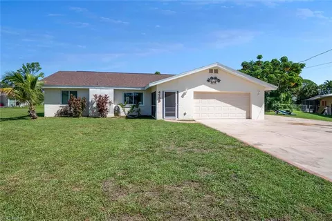 4739 Rhyme Ct, North Fort Myers, FL 33903