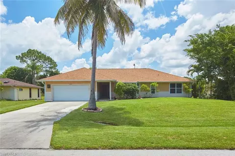 26977 Lost Woods Cir, Bonita Springs, FL 34135