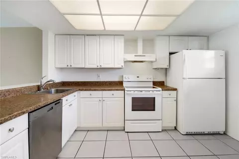 141 Cypress Way E #C, Naples, FL 34110 photo 3