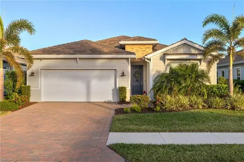 14607 Stillwater Way, Naples, FL 34114