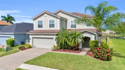 2042 Willow Branch Dr, Cape Coral, FL 33991