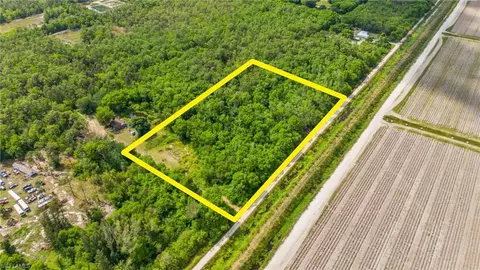 Lager Ln, Naples, FL 34114