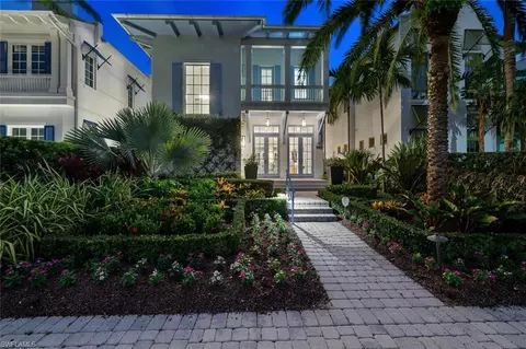 982 9th Ave S, Naples, FL 34102 photo 2