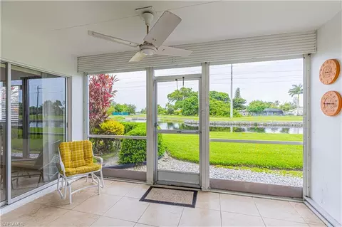 200 Valley Stream Dr #3R, Naples, FL 34113 photo 3