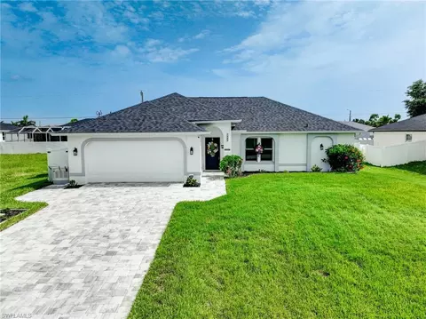1025 NW 14th Ter, Cape Coral, FL 33993