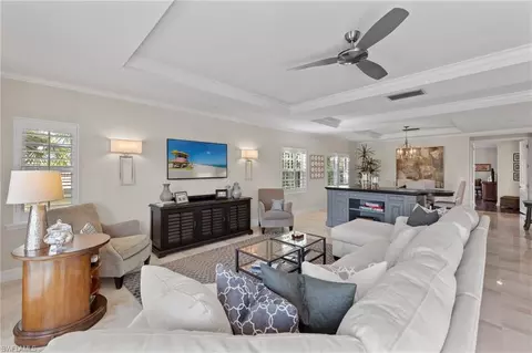 741 3rd St S #5, Naples, FL 34102 photo 8