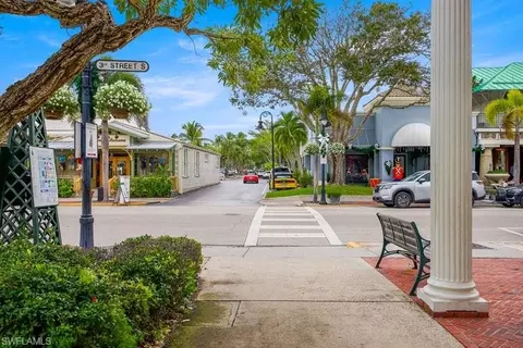 741 3rd St S #5, Naples, FL 34102 photo 48