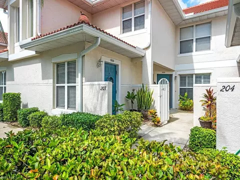 5100 Cedar Springs Dr #103, Naples, FL 34110