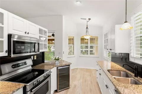 625 Lalique Cir #1404, Naples, FL 34119