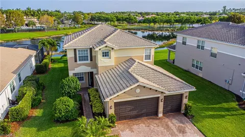 6781 Del Mar Ter, Naples, FL 34105