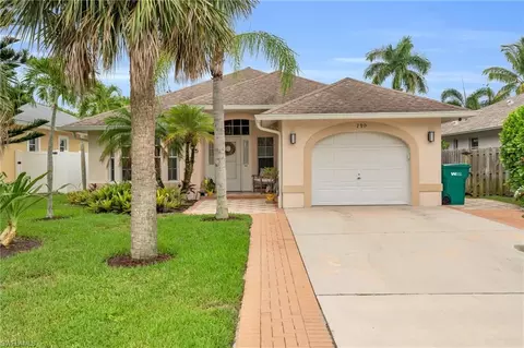790 95th Ave N, Naples, FL 34108