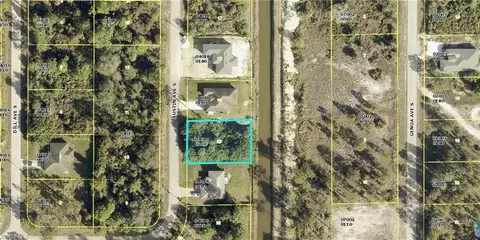 315 Austin Ave S, Lehigh Acres, FL 33974