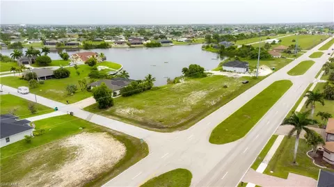 1839 Tropicana Pkwy W, Cape Coral, FL 33993