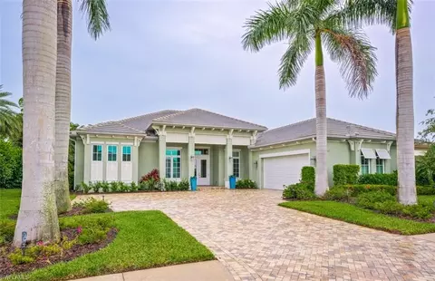 14366 Charthouse Cir, Naples, FL 34114