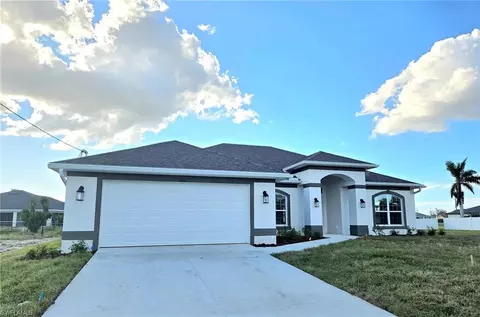 628 NW 17th Pl, Cape Coral, FL 33993