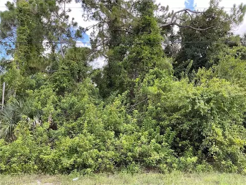 3005 16th St W, Lehigh Acres, FL 33971
