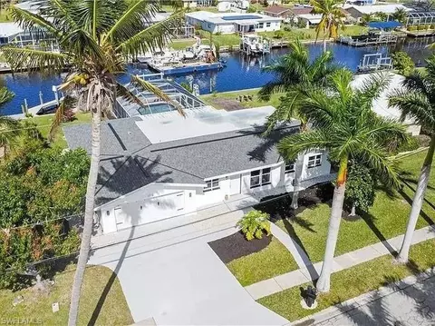 1712 Lakeview Blvd, North Fort Myers, FL 33903