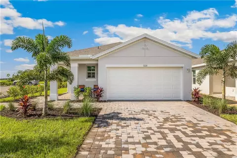 11204 Sunset Preserve Dr, Lehigh Acres, FL 33971