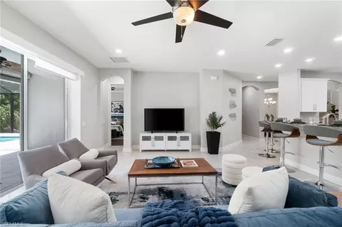 1678 Serrano Cir, Naples, FL 34105 photo 20