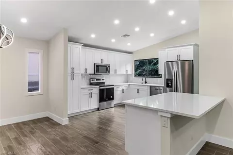 6466 Royal Woods Dr, Fort Myers, FL 33908