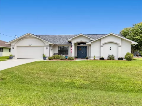 2217 SW 43rd Ter, Cape Coral, FL 33914