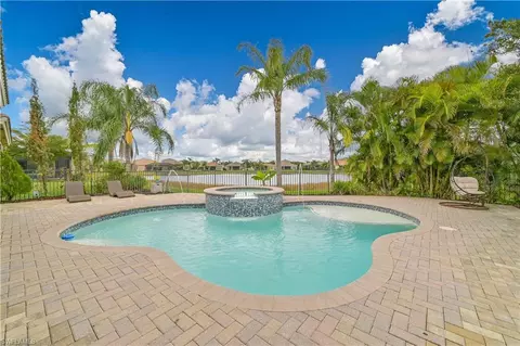 11553 Stonecreek Cir, Fort Myers, FL 33913
