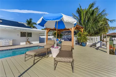 Exterior - 402 Germain Ave, Naples, FL 34108 photo 8 of 13