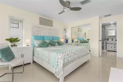 Bedroom - 402 Germain Ave, Naples, FL 34108 photo 5 of 6