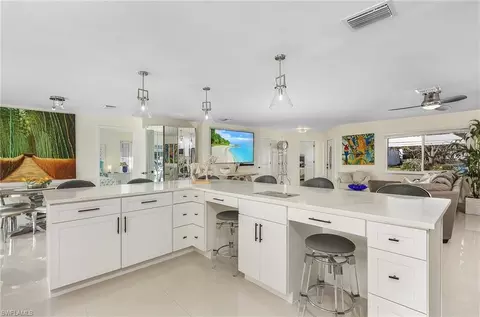 Kitchen - 402 Germain Ave, Naples, FL 34108 photo 2 of 3