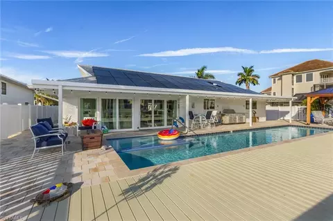 Exterior - 402 Germain Ave, Naples, FL 34108 photo 11 of 13