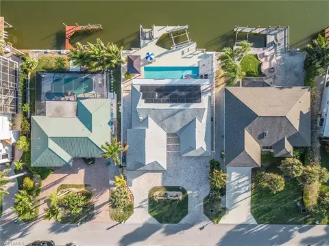 View/Area - 402 Germain Ave, Naples, FL 34108 photo 3 of 5