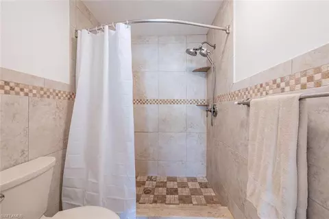 Bath - 328 Bradstrom Cir #E102, Naples, FL 34113 photo 2 of 3