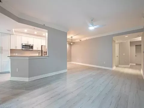 1305 Henley St #1106, Naples, FL 34105